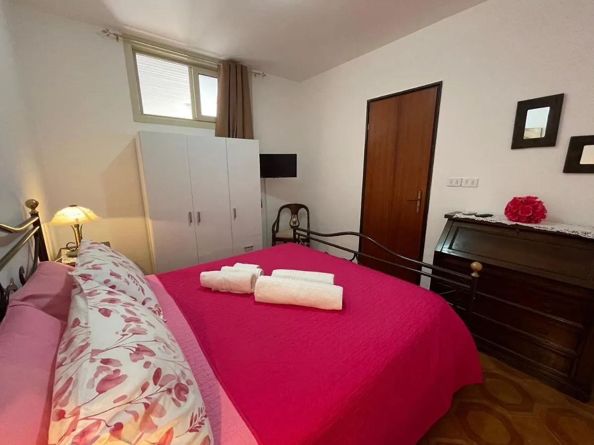Vakantiehuis Casa Rosy Villa Taormina Italië